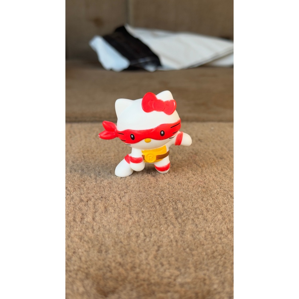 Sanrio Hello Kitty x TMNT Teenage Mutant Ninja Turtles Raphael Mini Figure Red